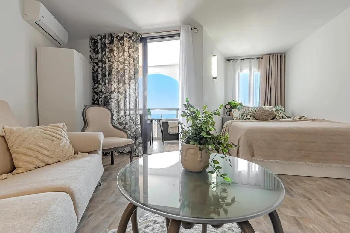 Parque Santiago 2 Luxury Studio Apartment ปลายาเดลาสอเมริกาส ภายนอก รูปภาพ