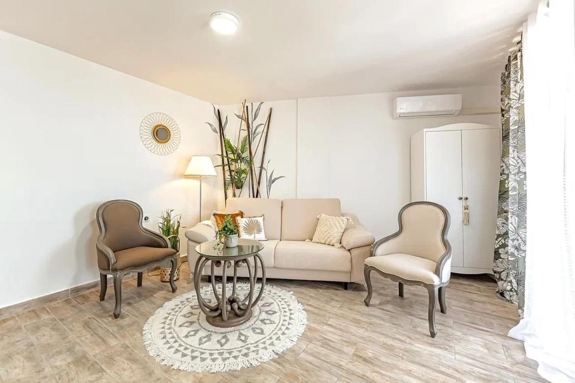 Parque Santiago 2 Luxury Studio Apartment ปลายาเดลาสอเมริกาส ภายนอก รูปภาพ